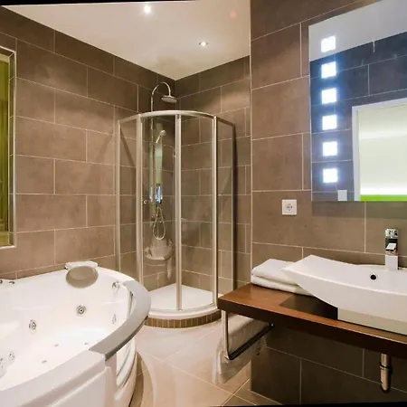 Hotel Restaurant Pusswald 4*